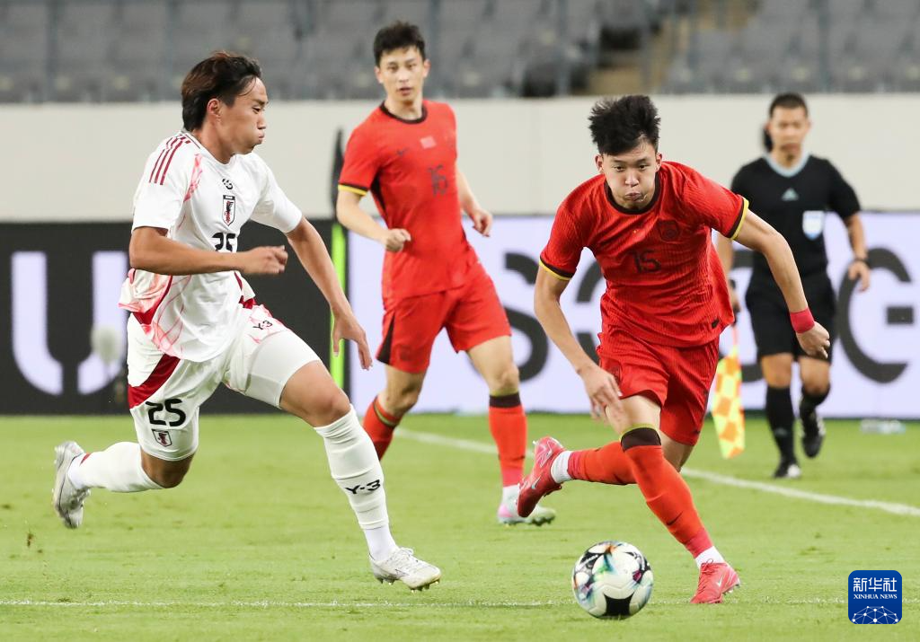 关于东亚杯-安永佳破门中国香港男足1-6卫冕冠军日本队的信息