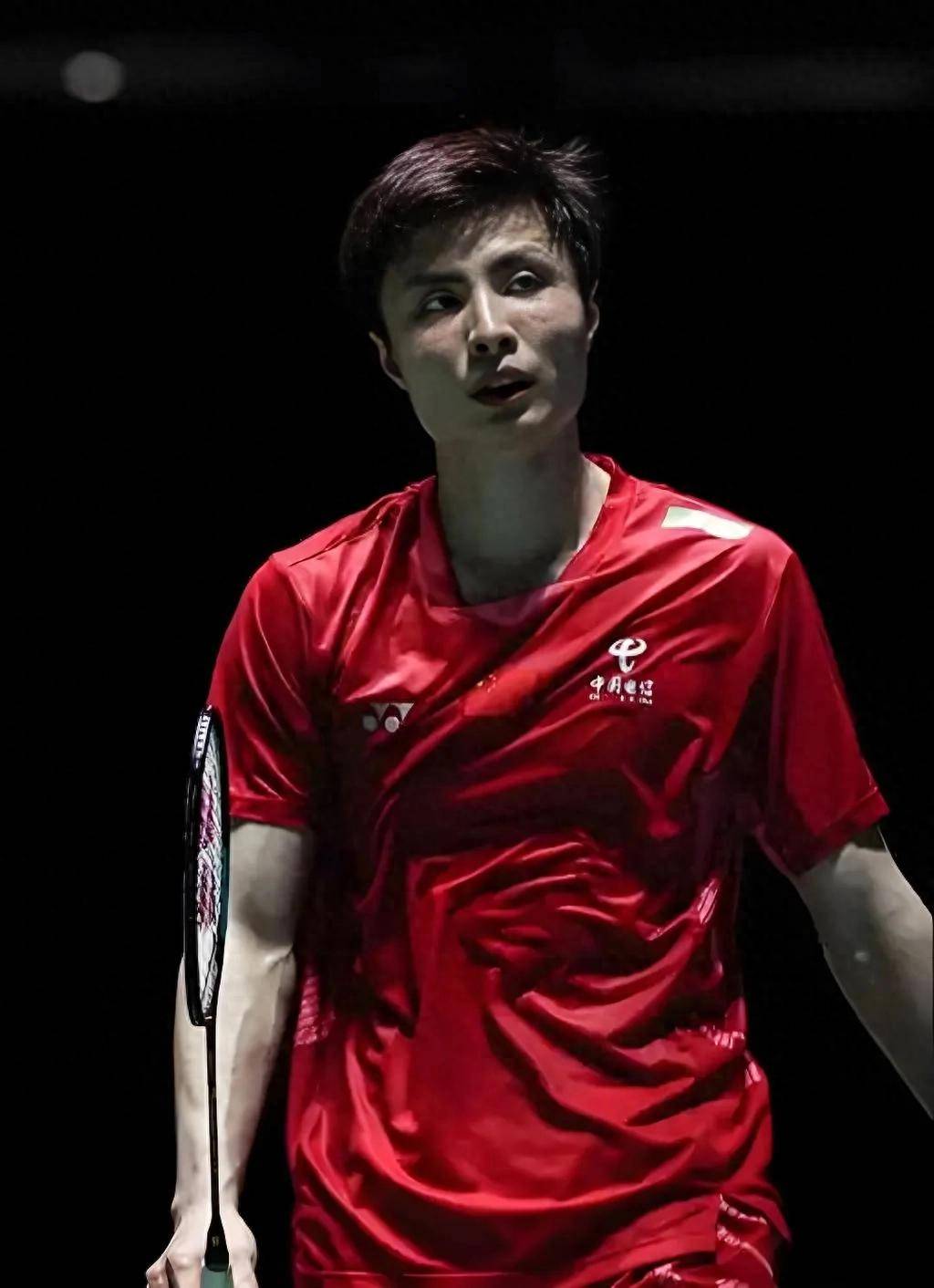 包含石宇奇2-0复仇欧洲冠军日本封王比肩林丹的词条
